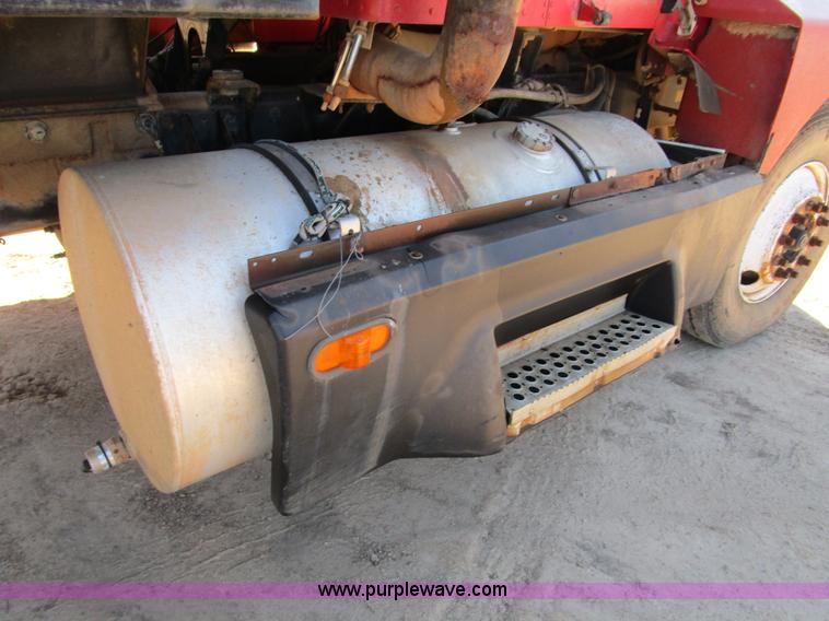 image for item D2398 1992 Kenworth T600 dump truck