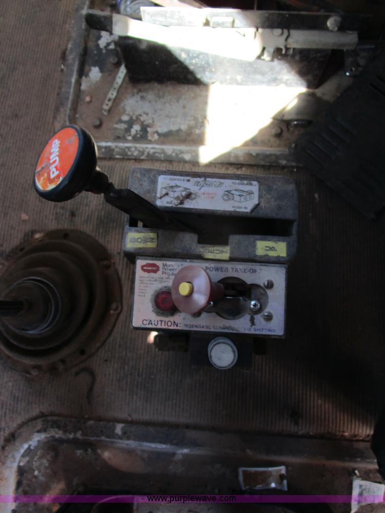 image for item D2398 1992 Kenworth T600 dump truck