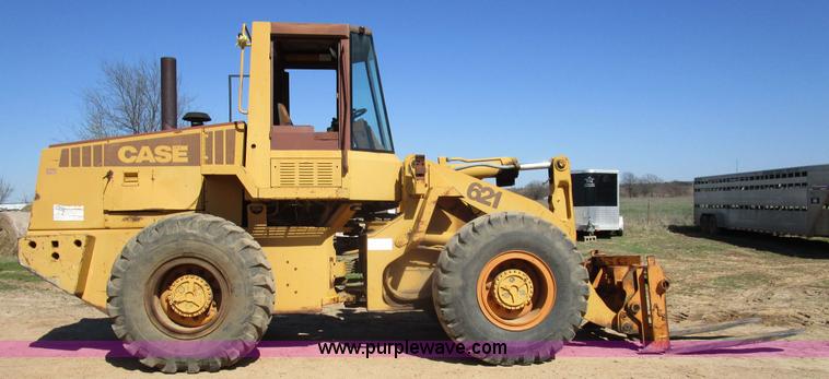 image for item D2399 1990 Case 621 wheel loader