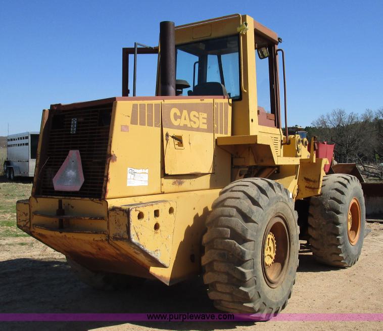 image for item D2399 1990 Case 621 wheel loader