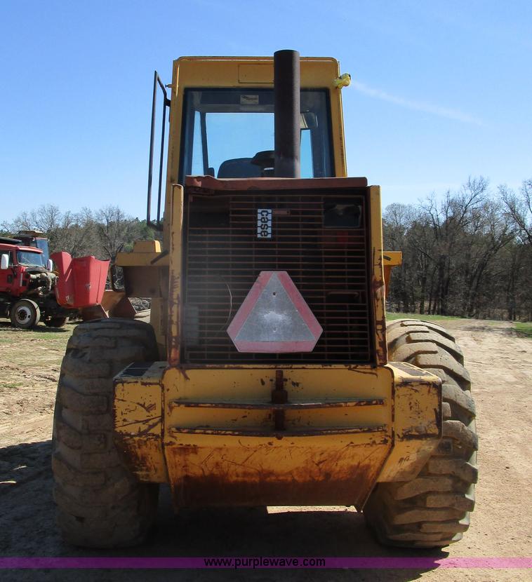 image for item D2399 1990 Case 621 wheel loader