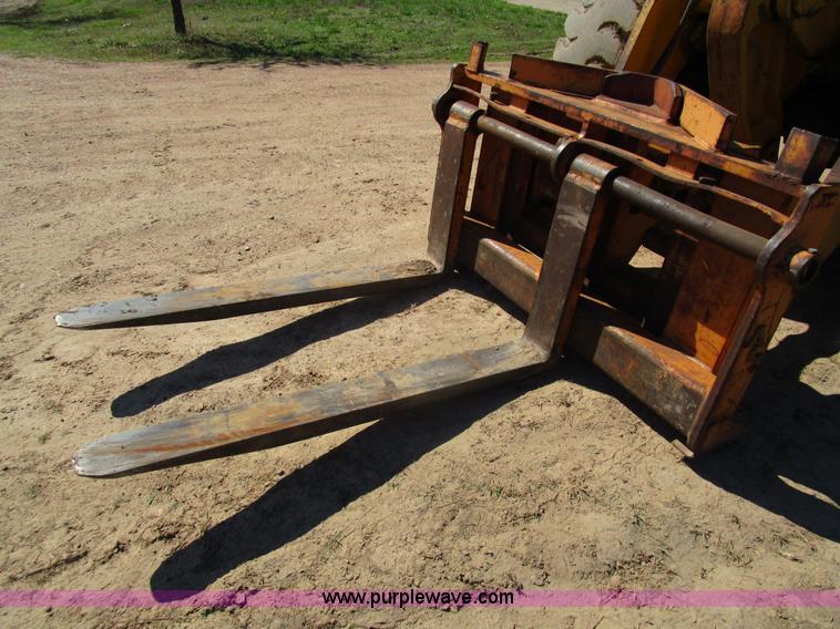 image for item D2399 1990 Case 621 wheel loader