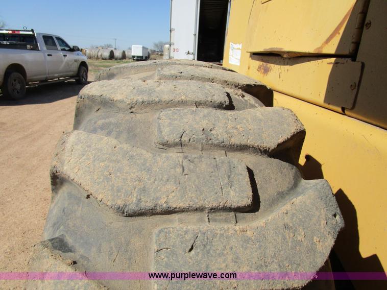 image for item D2399 1990 Case 621 wheel loader