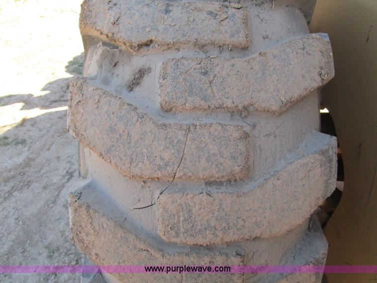 image for item D2399 1990 Case 621 wheel loader