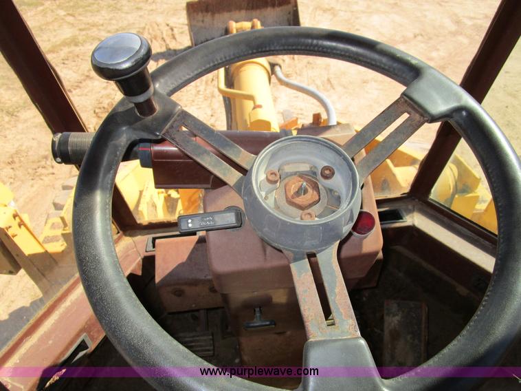 image for item D2399 1990 Case 621 wheel loader