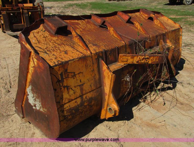 image for item D2399 1990 Case 621 wheel loader