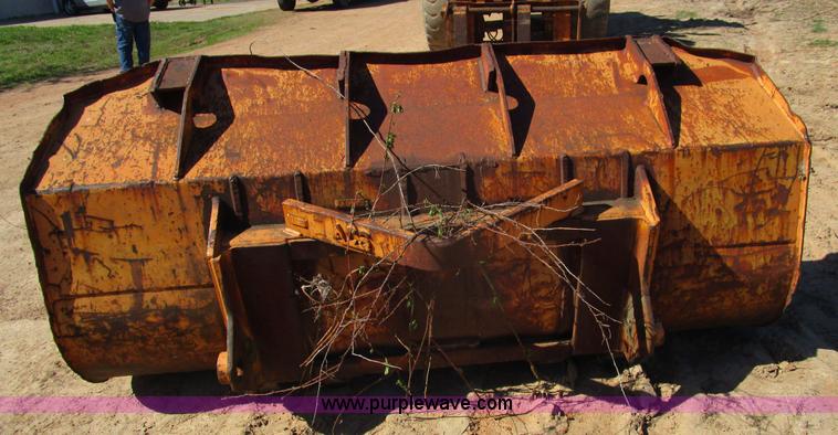 image for item D2399 1990 Case 621 wheel loader