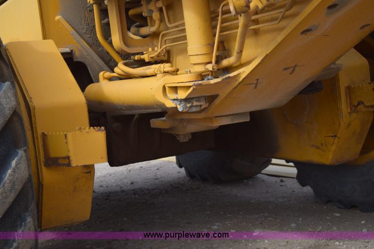 image for item E6200 John Deere 772A motor grader