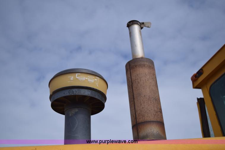 image for item E6200 John Deere 772A motor grader