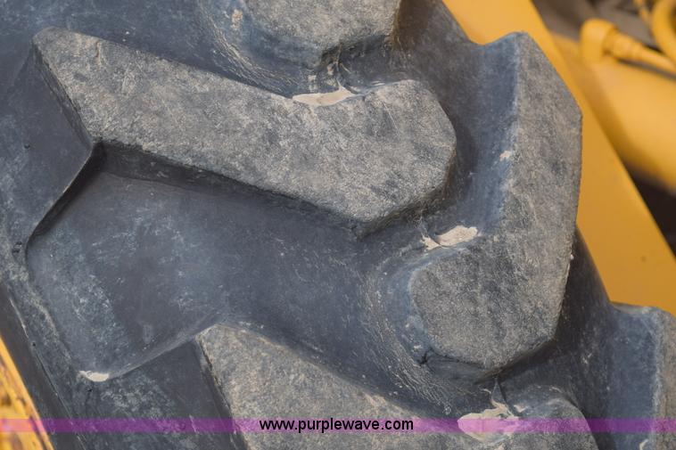 image for item E6200 John Deere 772A motor grader