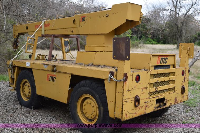 image for item E6277 1975 Broderson RTR701B carry deck crane