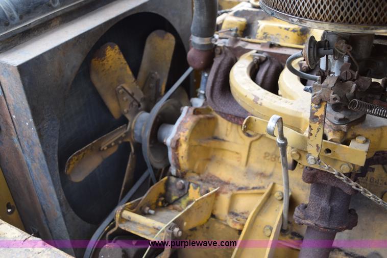 image for item E6277 1975 Broderson RTR701B carry deck crane