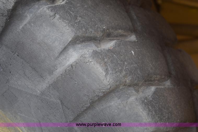 image for item E6277 1975 Broderson RTR701B carry deck crane