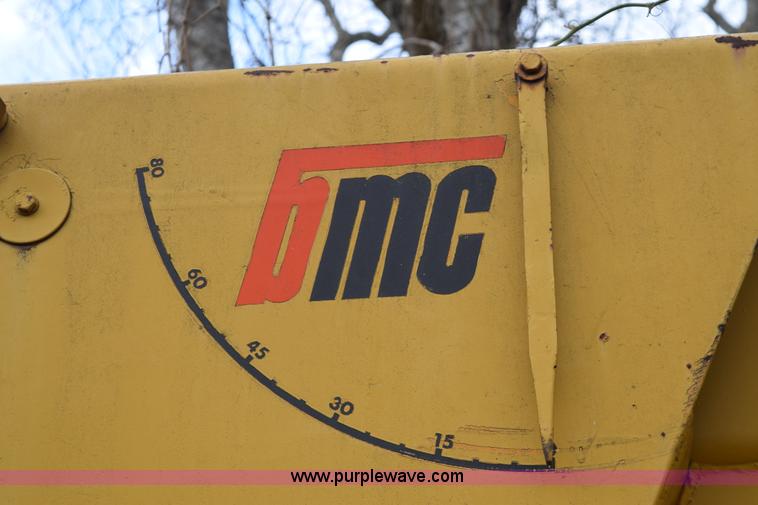 image for item E6277 1975 Broderson RTR701B carry deck crane