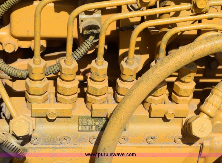 image for item E6282 2003 Caterpillar D4G XL dozer