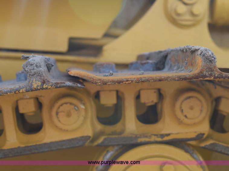 image for item E6282 2003 Caterpillar D4G XL dozer