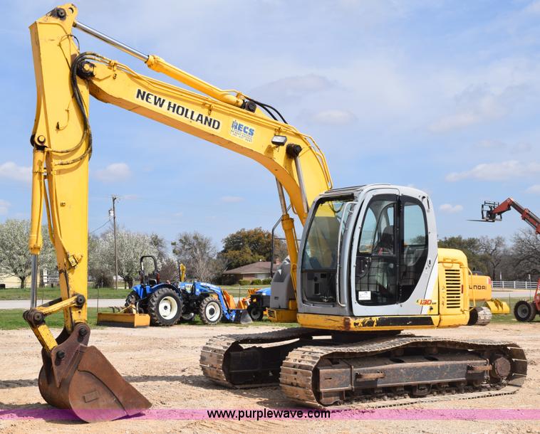 image for item E6284 2006 New Holland E130 SR compact excavator