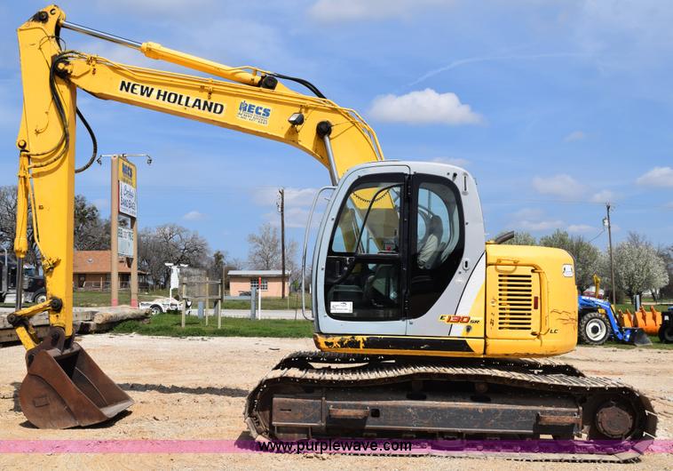 image for item E6284 2006 New Holland E130 SR compact excavator