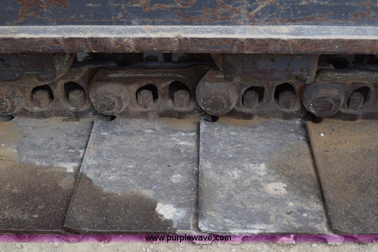 image for item E6284 2006 New Holland E130 SR compact excavator