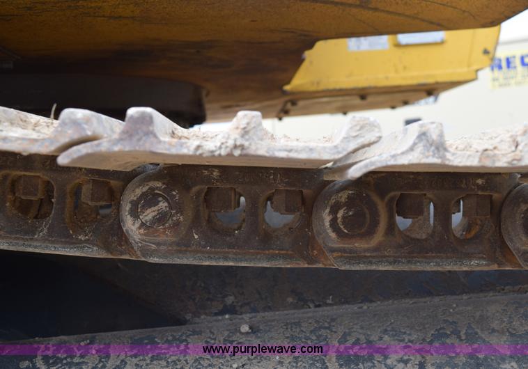 image for item E6284 2006 New Holland E130 SR compact excavator