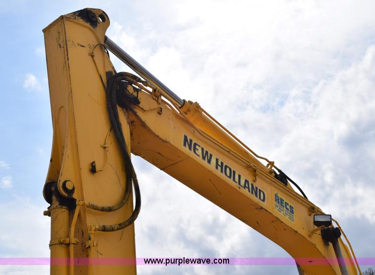 image for item E6284 2006 New Holland E130 SR compact excavator
