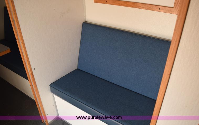 image for item E6285 1999 International Navistar FH1652 RV