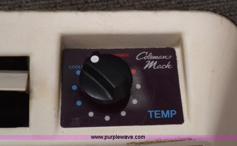 image for item E6285 1999 International Navistar FH1652 RV