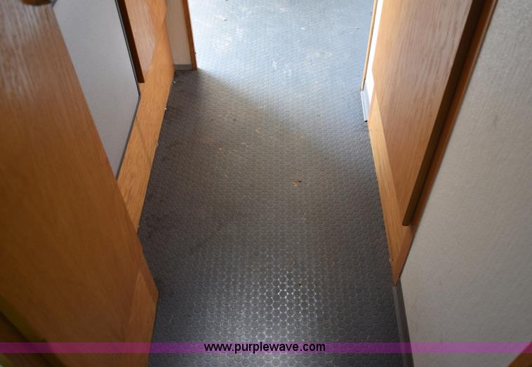 image for item E6285 1999 International Navistar FH1652 RV