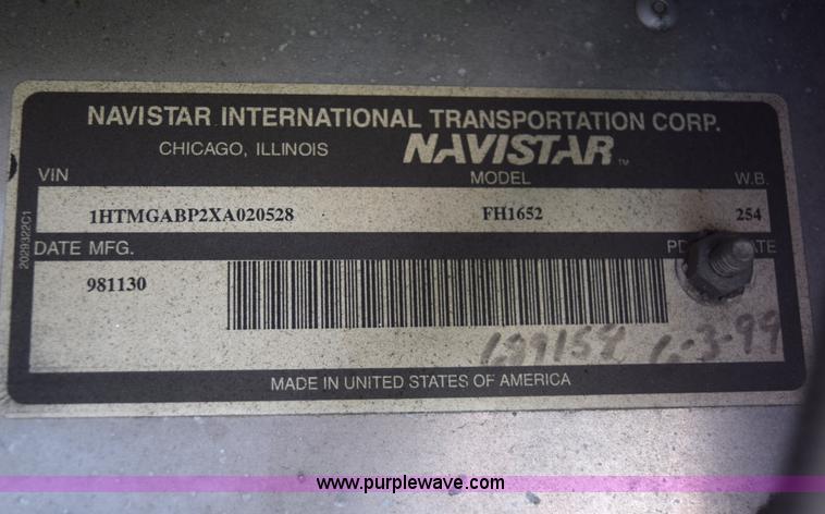 image for item E6285 1999 International Navistar FH1652 RV