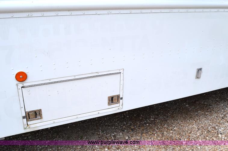 image for item E6285 1999 International Navistar FH1652 RV