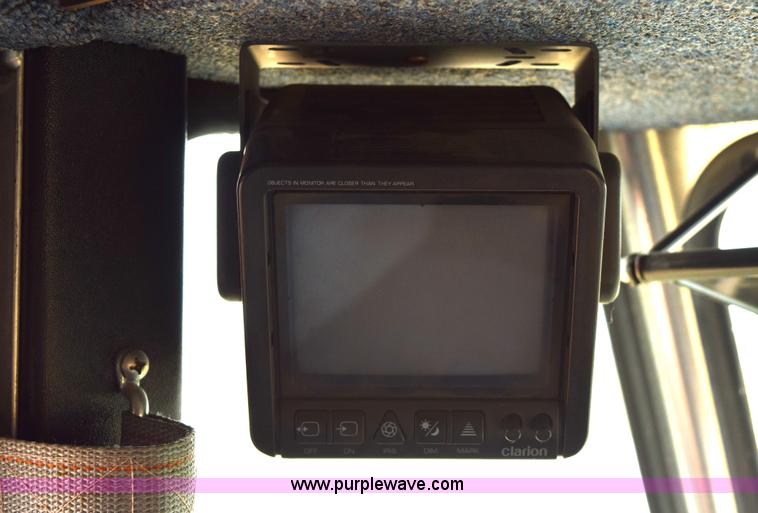 image for item E6285 1999 International Navistar FH1652 RV