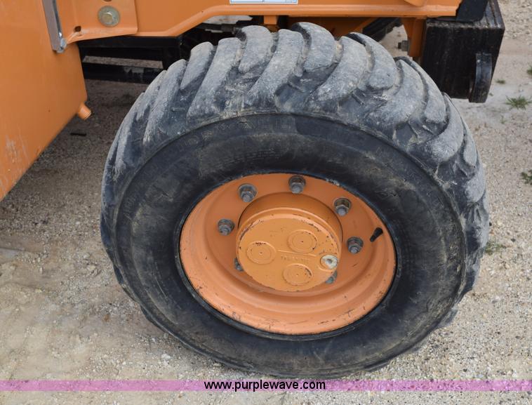 image for item E6286 2011 Case 580N backhoe with Bayonet Breaker