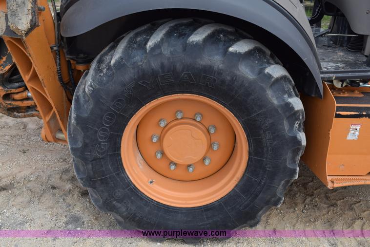 image for item E6286 2011 Case 580N backhoe with Bayonet Breaker