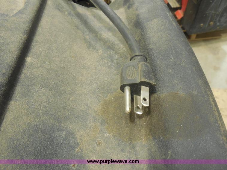 image for item E6323 Coats 775 tire balancer