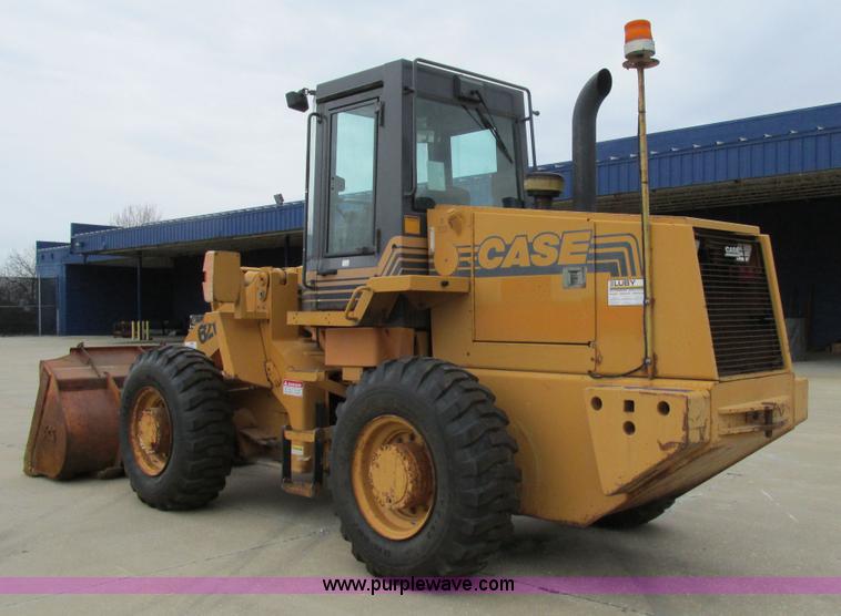 image for item E7437 1998 Case 621B articulated wheel loader