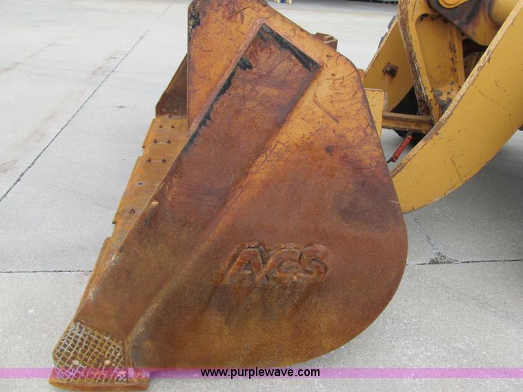 image for item E7437 1998 Case 621B articulated wheel loader