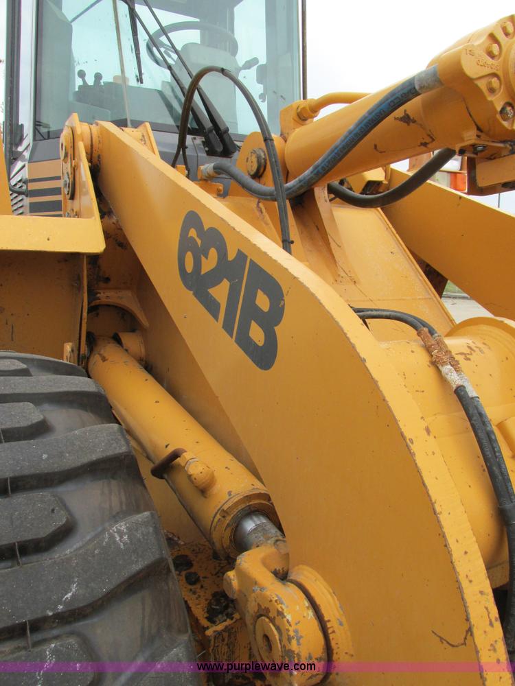 image for item E7437 1998 Case 621B articulated wheel loader