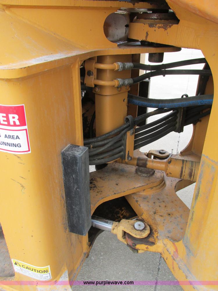 image for item E7437 1998 Case 621B articulated wheel loader