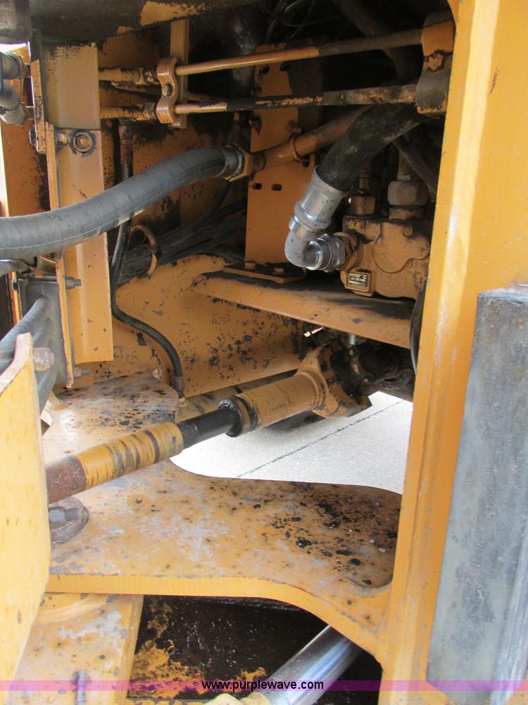 image for item E7437 1998 Case 621B articulated wheel loader