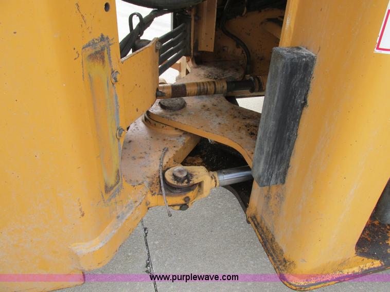 image for item E7437 1998 Case 621B articulated wheel loader