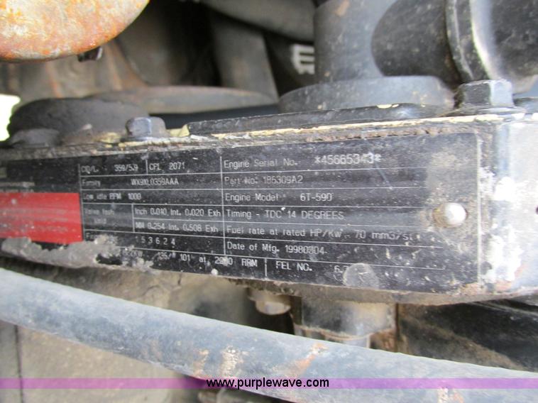 image for item E7437 1998 Case 621B articulated wheel loader