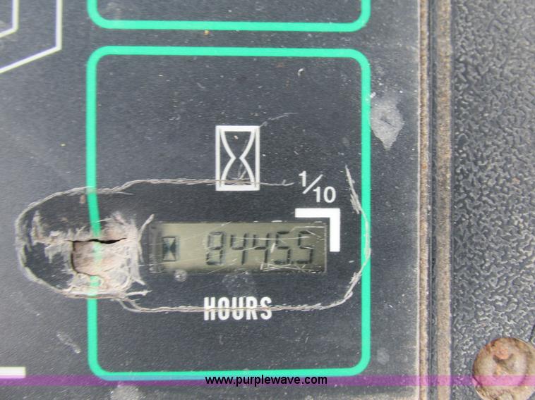 image for item E7437 1998 Case 621B articulated wheel loader