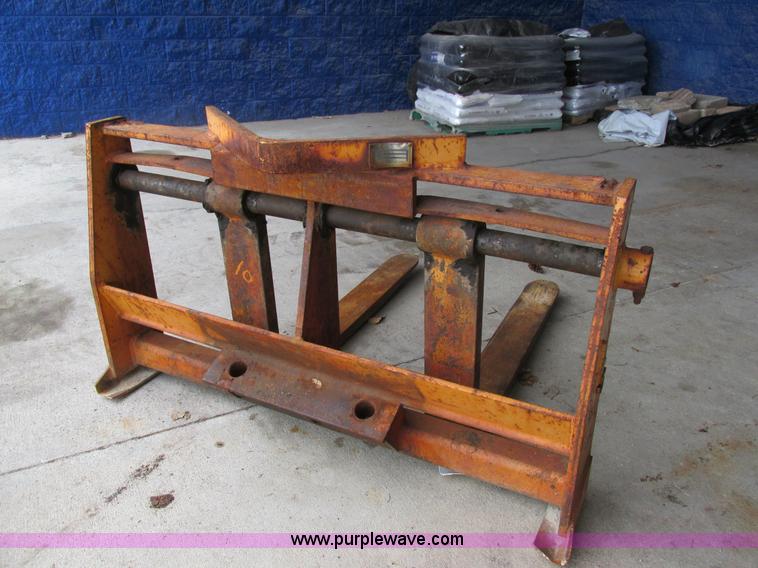 image for item E7437 1998 Case 621B articulated wheel loader