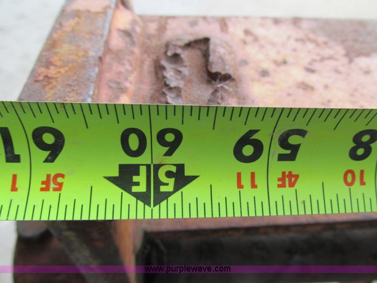 image for item E7437 1998 Case 621B articulated wheel loader