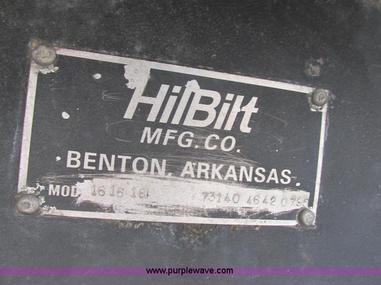 image for item E7445 1995 Ford LT9000 dump truck