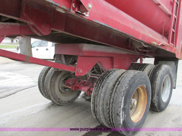image for item E7450 1988 Dierzen Dominator barrel dump trailer