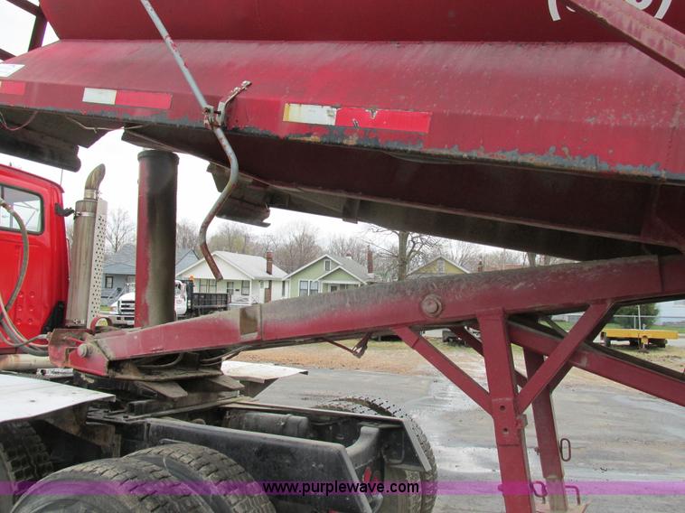 image for item E7450 1988 Dierzen Dominator barrel dump trailer