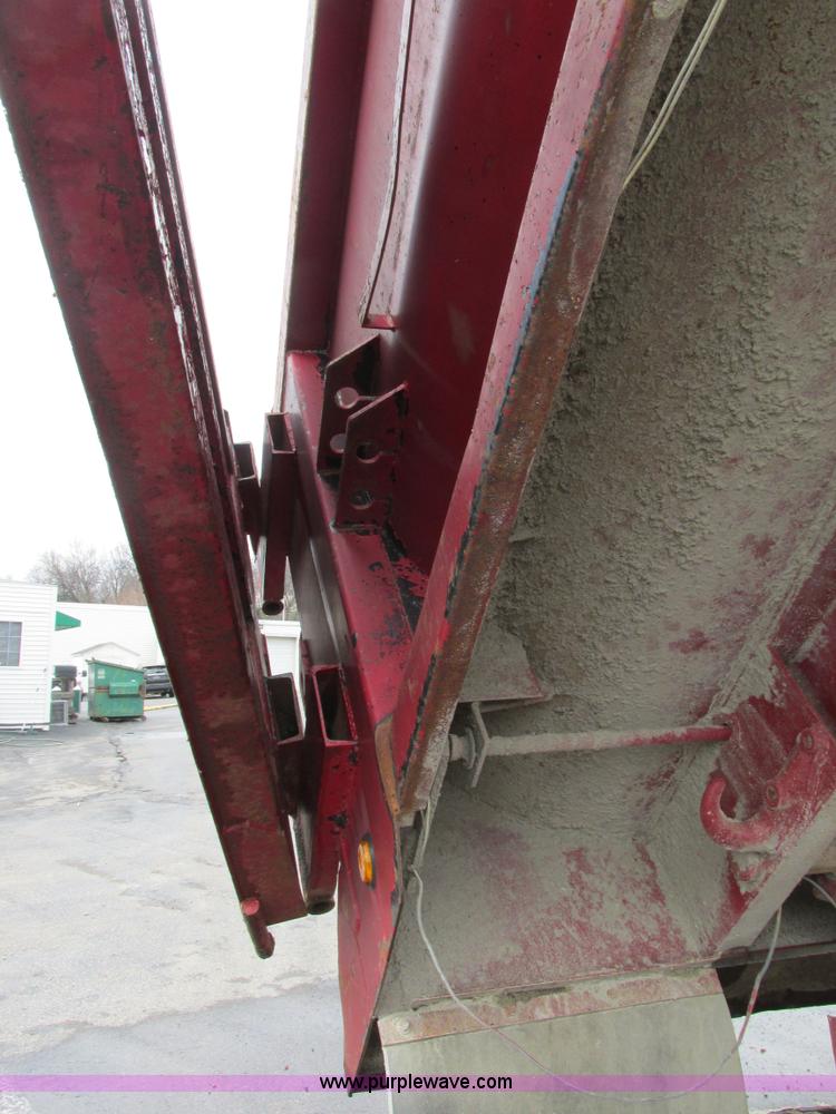image for item E7450 1988 Dierzen Dominator barrel dump trailer