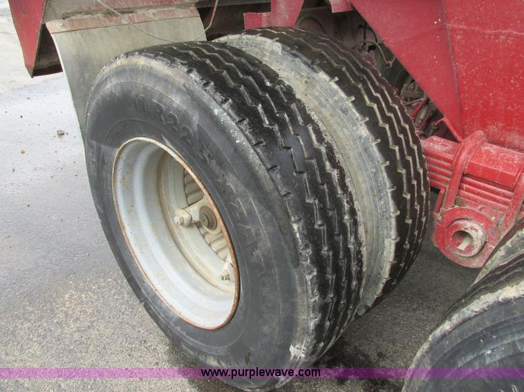 image for item E7450 1988 Dierzen Dominator barrel dump trailer