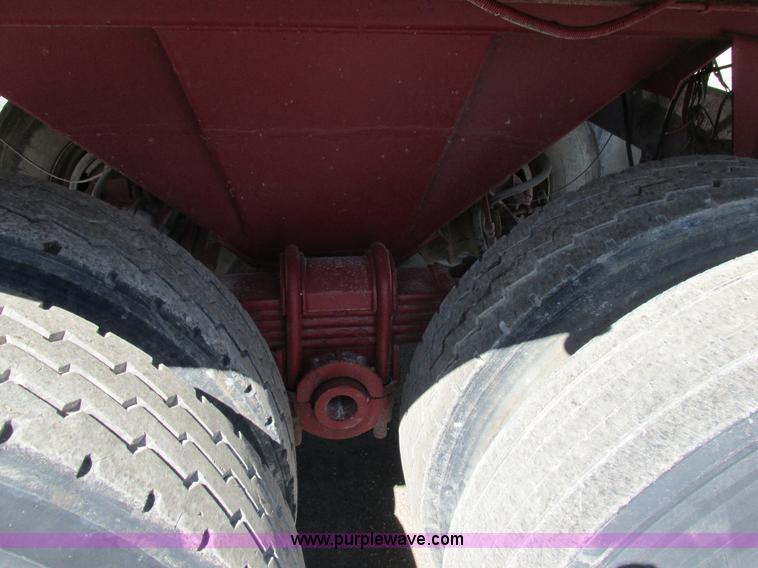 image for item E7450 1988 Dierzen Dominator barrel dump trailer
